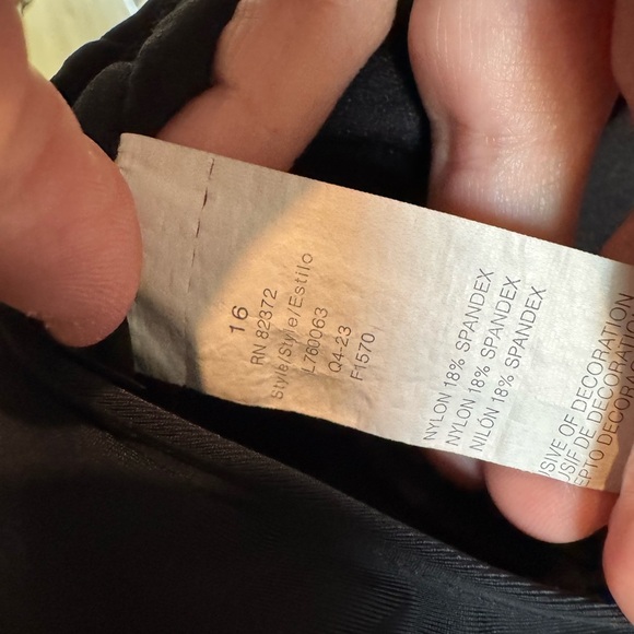 Island Escape Gray Women's Top - Picture 4 of 4